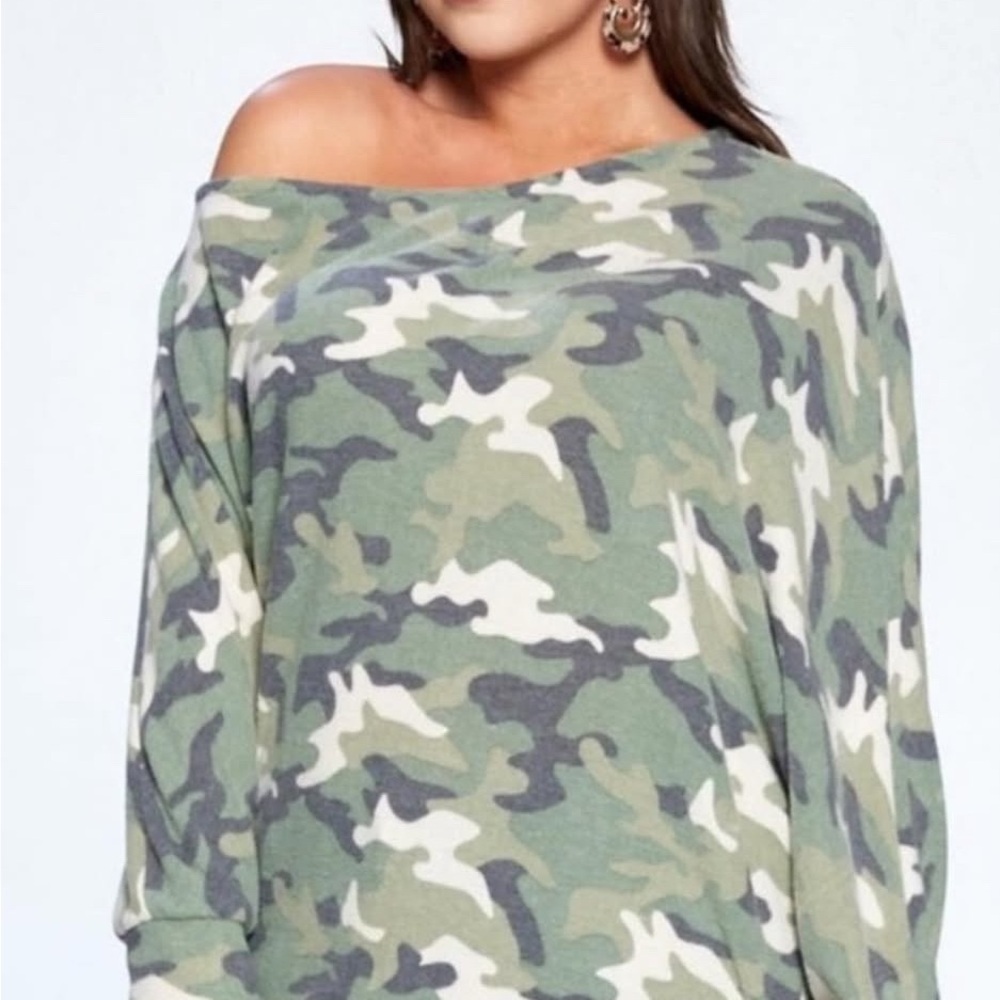 Camo Plus Size  Off-Shoulder Sweater